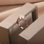 Bague en Pierre Naturelle de Quartz avec Argent Sterling Finement Travaillé