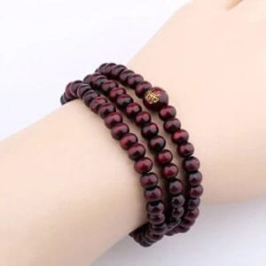 Bracelet Mala en Santal Rouge avec Propriétés Spirituelles