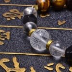 Bracelet œil de Tigre avec Cristal Gravé en Cuir élégant