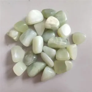 Lot de 100 g de Jade: Pierre de Sérénité et de Longévité