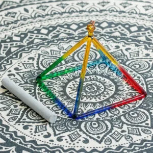 Pyramide de Cristal pour Thérapie et Bien-être Multicolore